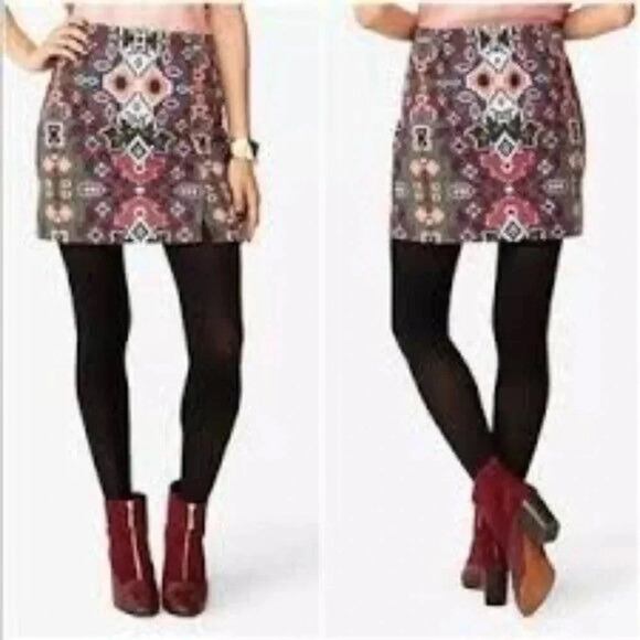 Kate Spade Saturday Tribal Bohemian Aztec Southwestern Print Pencil Skirt Size 2 - Picture 2 of 5
